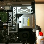 The iMac opened up, exposing the Superdrive
